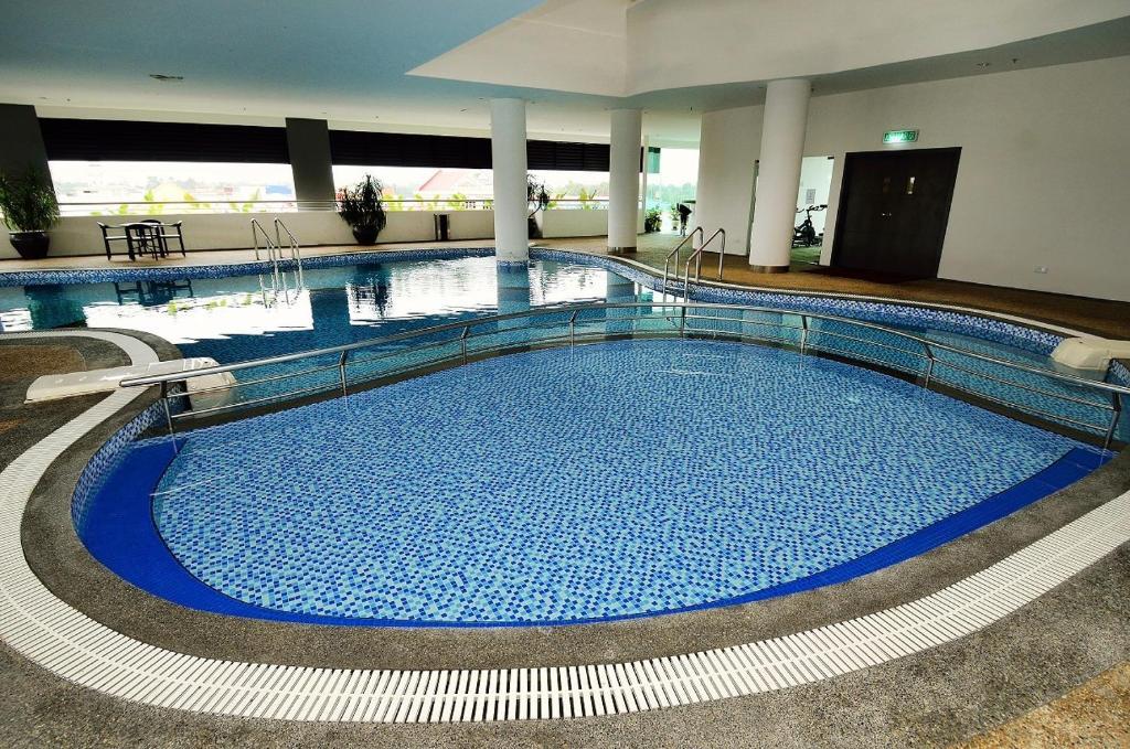 Holiday Villa Hotel & Suites Kota Bharu - Wakaf Che Yeh, Night Market Exterior foto