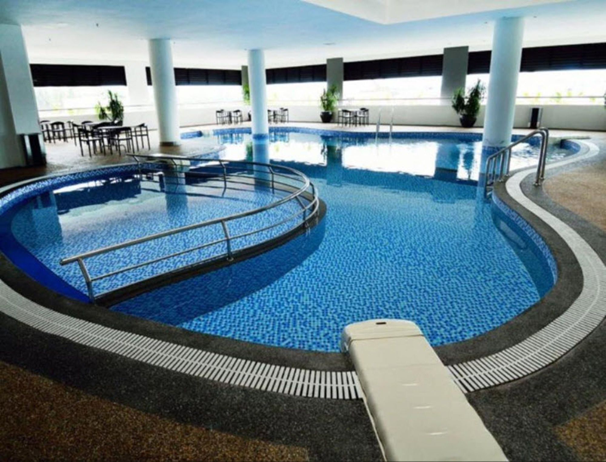 Holiday Villa Hotel & Suites Kota Bharu - Wakaf Che Yeh, Night Market Exterior foto